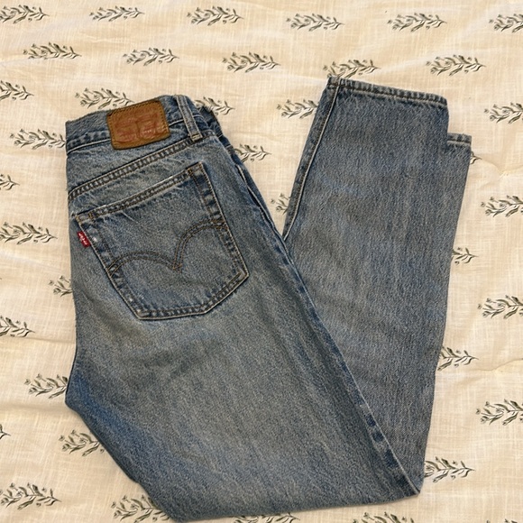 Vintage Levi’s Jeans - Picture 1 of 7